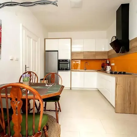 Luxury 2bdr In * Boedapest